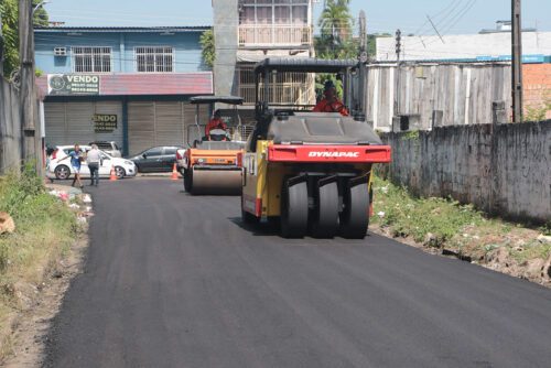 Prefeitura recupera mais ruas no bairro Crespo