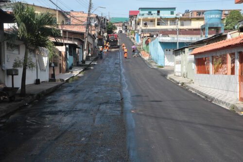 Programa ‘Asfalta Manaus’ leva serviços de recapeamento as zonas Centro-Oeste e Centro-Sul da capital