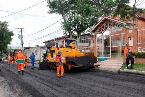 Asfalta Manaus intensifica trabalhos no bairro Parque 10 e contempla novo trecho com 600 toneladas de asfalto