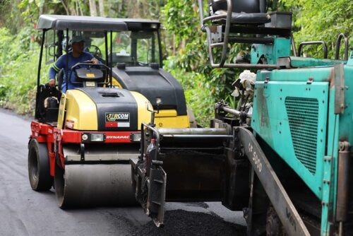Prefeitura avança no Tarumã que recebe 1650 toneladas de asfalto
