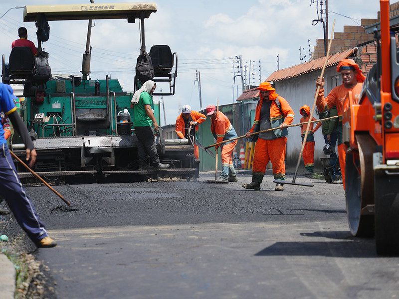 Prefeitura acompanha início do programa ‘Obras de Verão 2023’ nas zonas Oeste e Norte de Manaus
