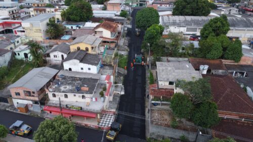 ‘Asfalta Manaus’ da prefeitura transforma ruas no Petrópolis e prevê novas contempladas no bairro