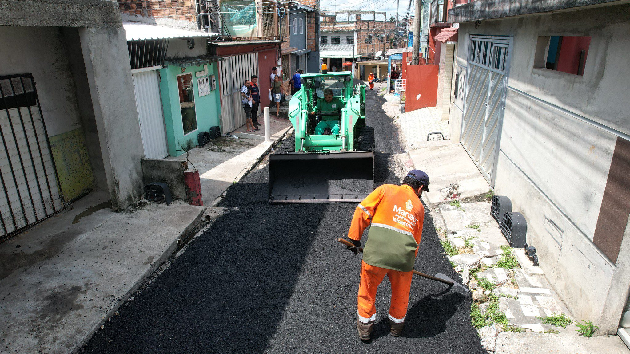 Obras de reestruturação da Prefeitura de Manaus avançam no bairro Compensa