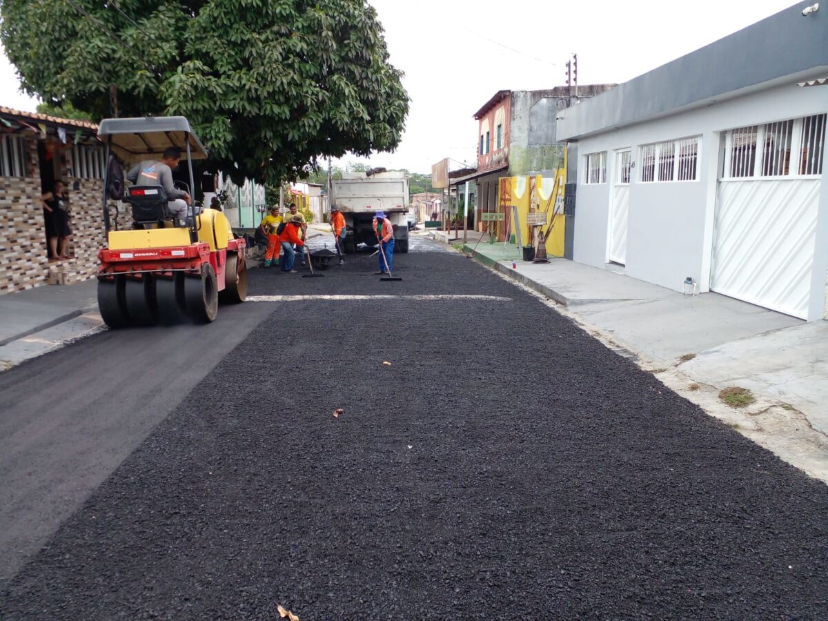 Prefeitura de Manaus leva infraestrutura à rua da comunidade Mundo Novo sem serviços há mais de 15 anos