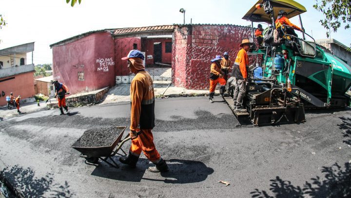 Prefeitura de Manaus beneficia a comunidade Novo Reino com o programa ‘Asfalta Manaus’