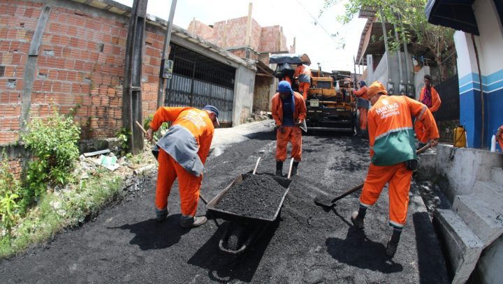 Mais de 400 vias na zona Norte receberam recapeamento asfáltico por meio do programa ‘Asfalta Manaus´ da prefeitura