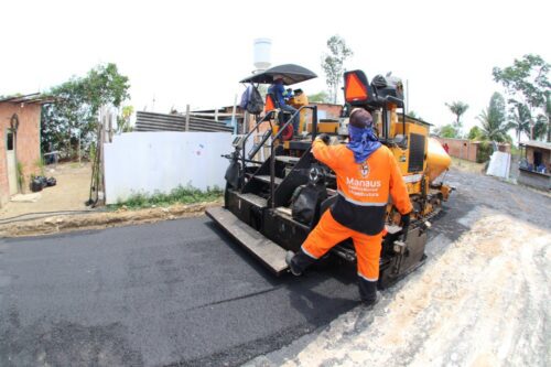 Prefeitura de Manaus avança com os serviços de pavimentação nas comunidades