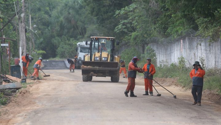 Prefeitura de Manaus avança com recapeamento em ruas do Parque Riachuelo