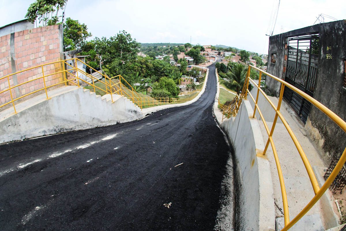 Prefeitura de Manaus destaca avanços na obra de contenção de talude no Grande Vitória