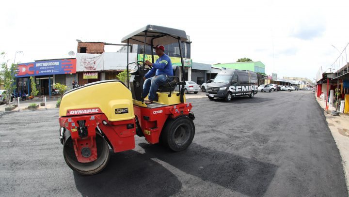 Prefeitura de Manaus realiza obras de recuperação asfáltica no conjunto Campos Elíseos