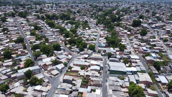 Programa ‘Asfalta Manaus’ conclui recapeamento asfáltico em vias do bairro Jorge Teixeira