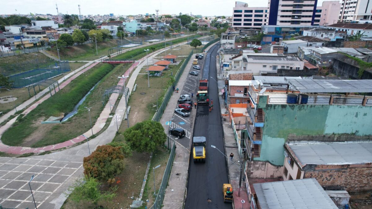 Programa ‘Asfalta Manaus’ recupera mais ruas do centro da cidade