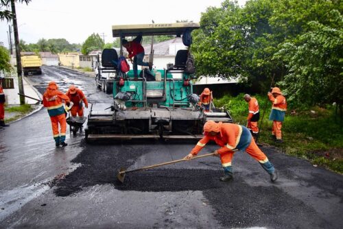 Prefeitura de Manaus recupera 90 ruas com trabalhos de recuperação asfáltica