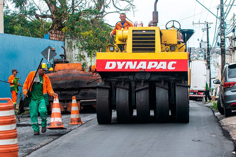 Prefeitura leva ‘Asfalta Manaus’ à rua com 298 metros de extensão no bairro Vila da Prata