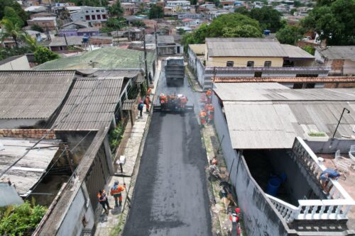 Prefeitura de Manaus aplica 630 toneladas de asfalto no conjunto Ajuricaba