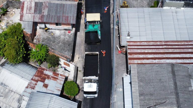 Prefeitura de Manaus leva o ‘Asfalta Manaus’ às ruas do bairro Nossa Senhora das Graças