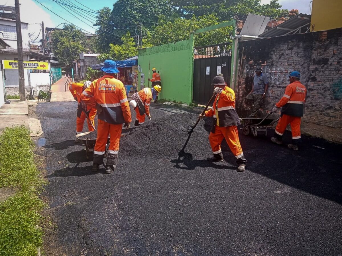 Prefeitura intensifica serviços básicos na zona Centro-Oeste