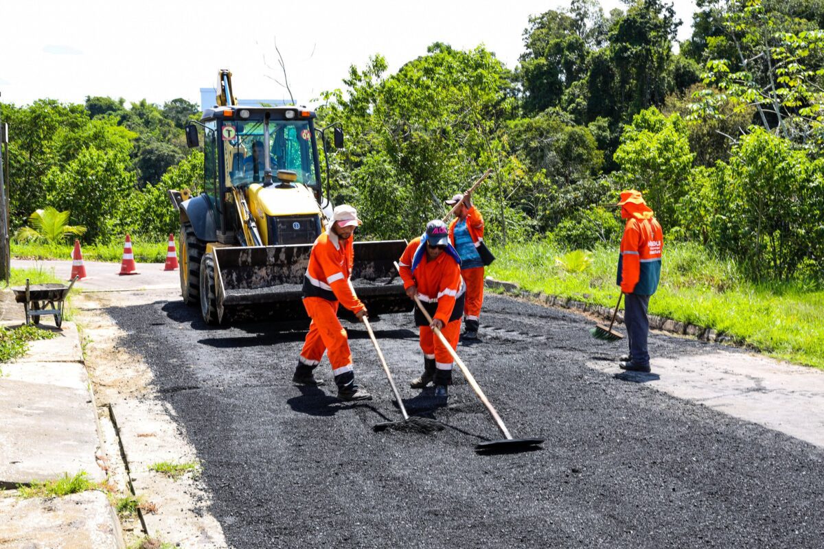 Prefeitura atua na recuperação asfáltica do conjunto Cidadão IX