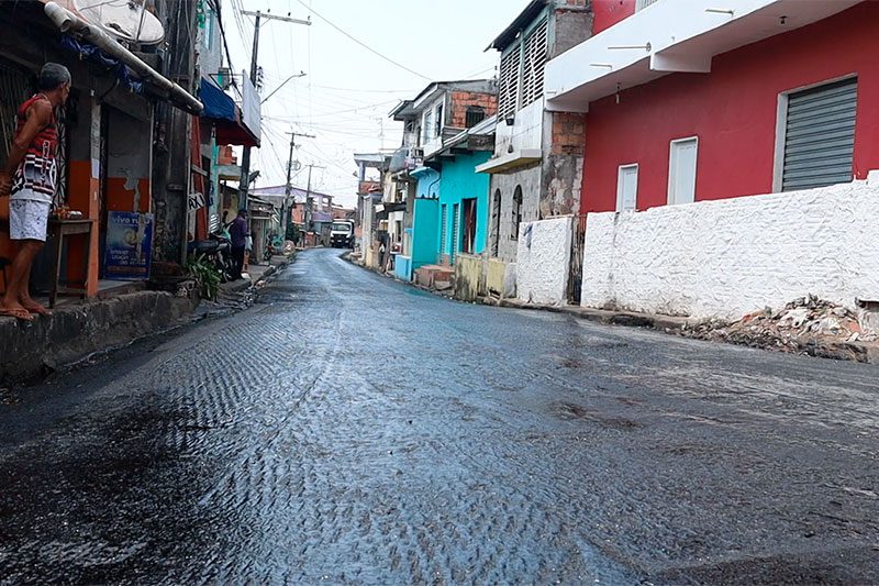 Obras do Asfalta Manaus avançam no bairro Compensa