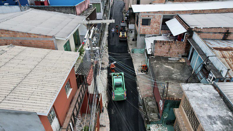 Obras de reestruturação no bairro Compensa