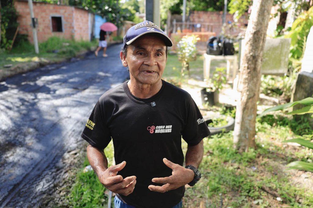 nova rua da comunidade Cristo Rei que há 20 anos não recebia serviços de infraestrutura