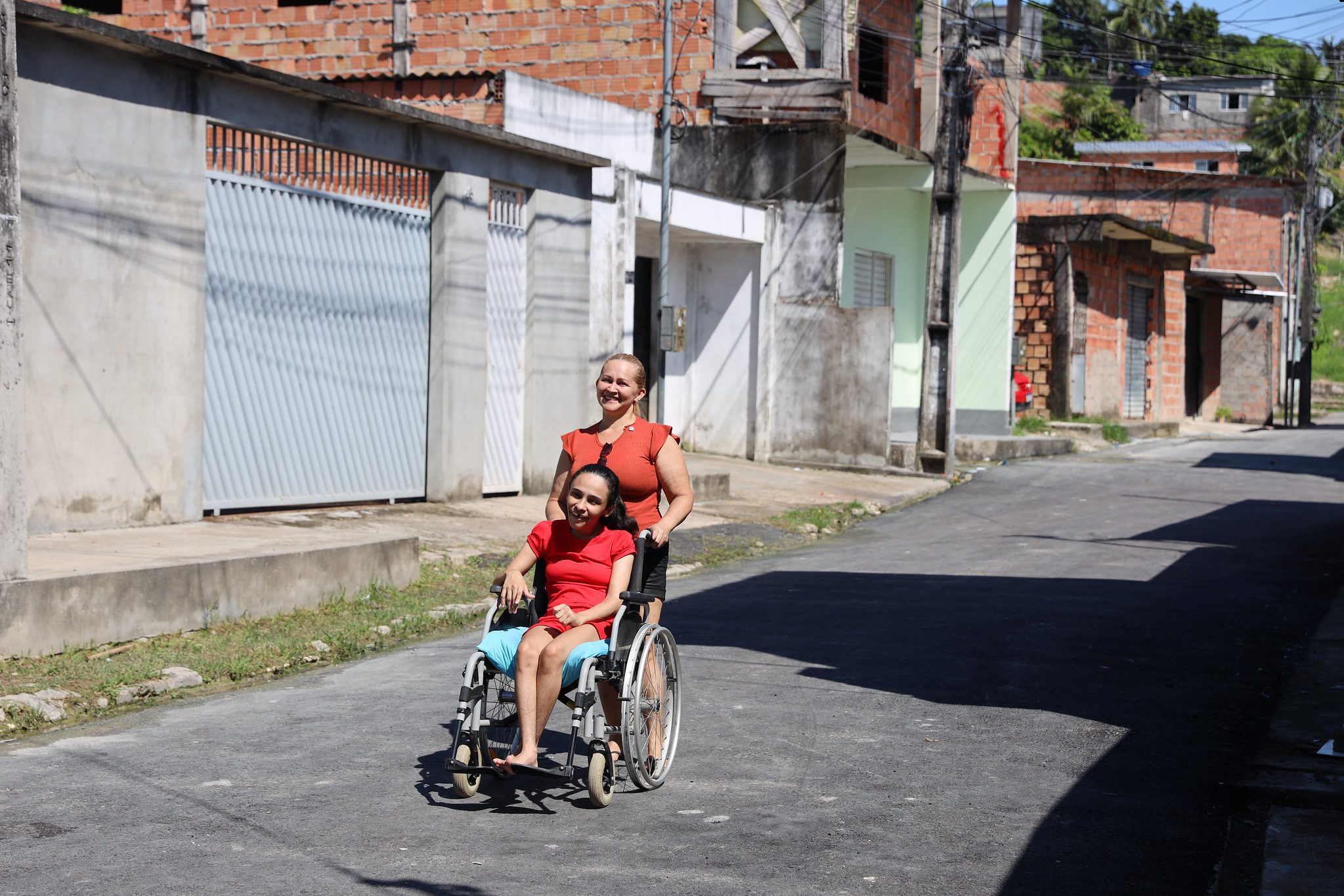 Satisfação unanime entre moradores contemplados com as obras do programa ‘Asfalta Manaus’